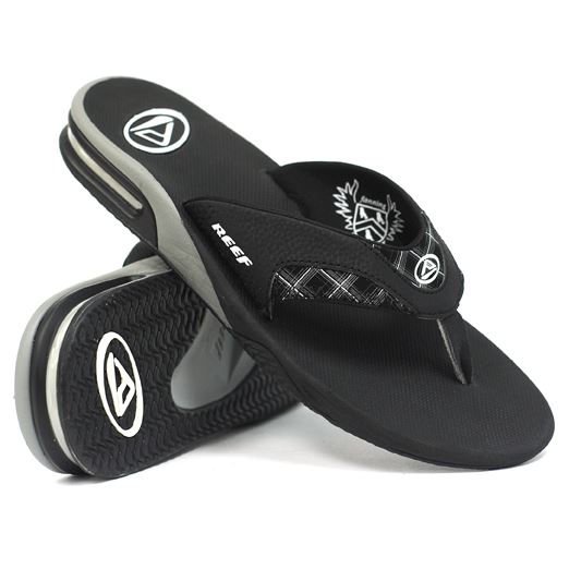 rego's life, travel bar, casual travel bar, for the weekenders the casual travel bar 101, reef fanning sandal,